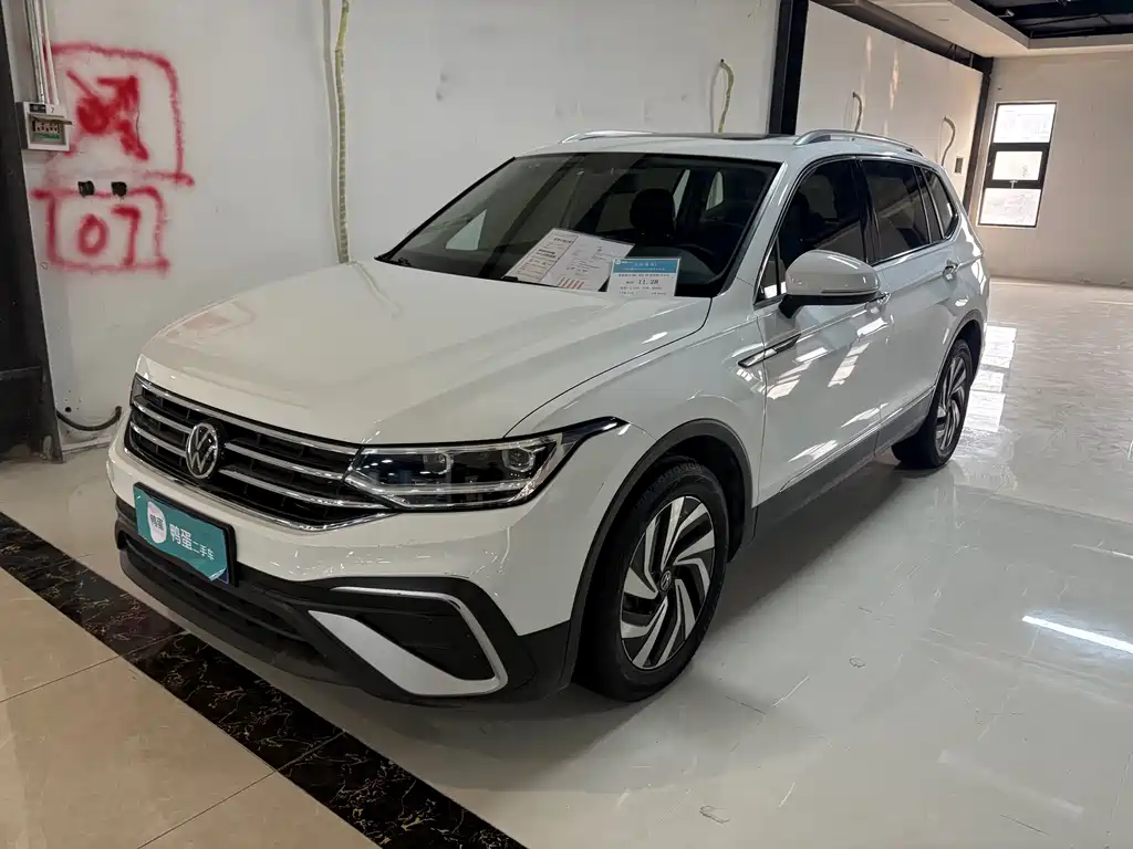 Volkswagen Tiguan L 2024