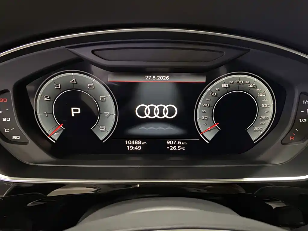 Audi A8 2021 — фото 16
