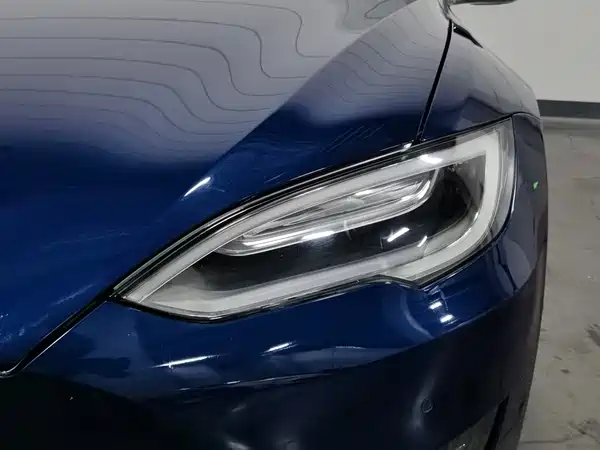 Tesla Model S 2017