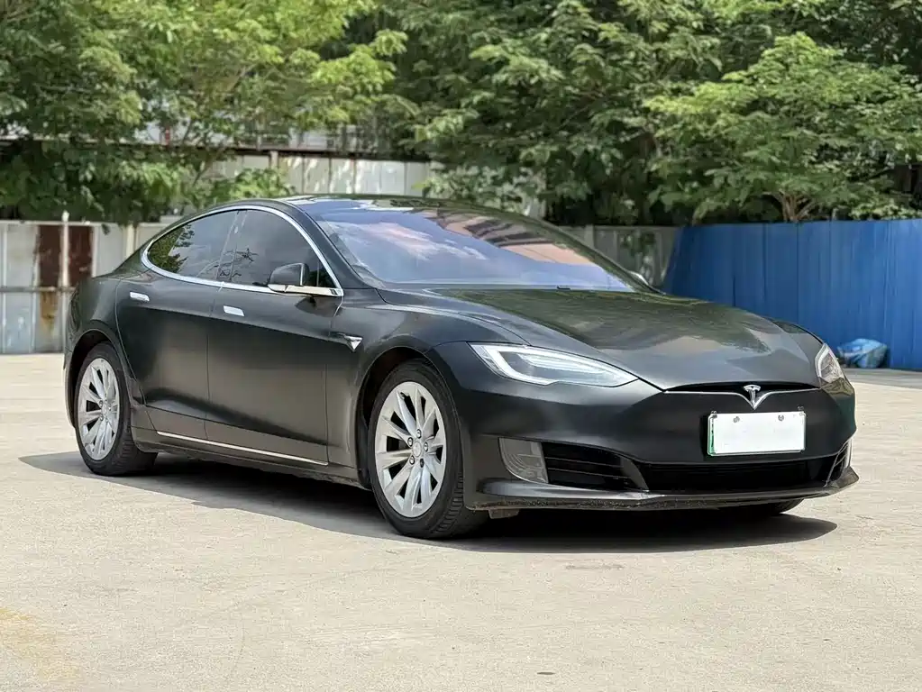 Tesla Model S 2017 — фото 3
