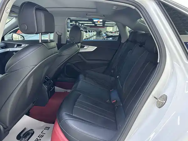 Audi A4L 2024
