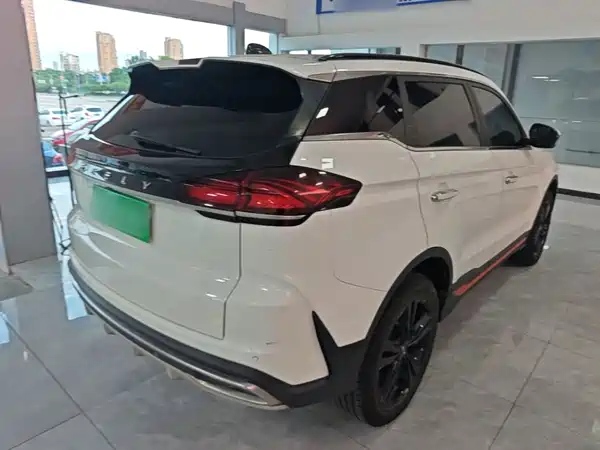 Geely Boyue 2022