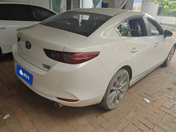 Mazda 3 Axela 2021