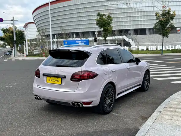 Porsche Cayenne 2012