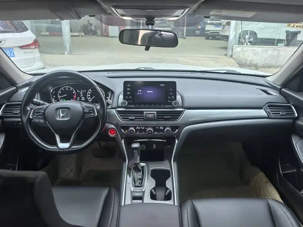 Honda Accord 2021 — фото 4