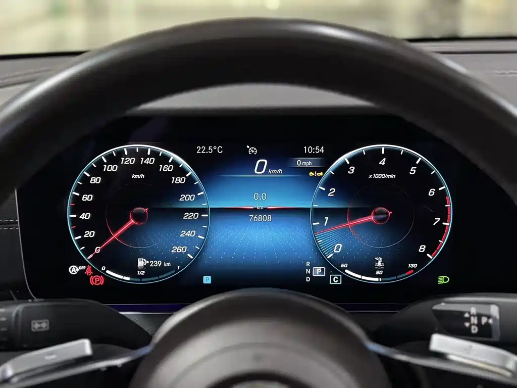 Mercedes-Benz E-Class 2023 — фото 15