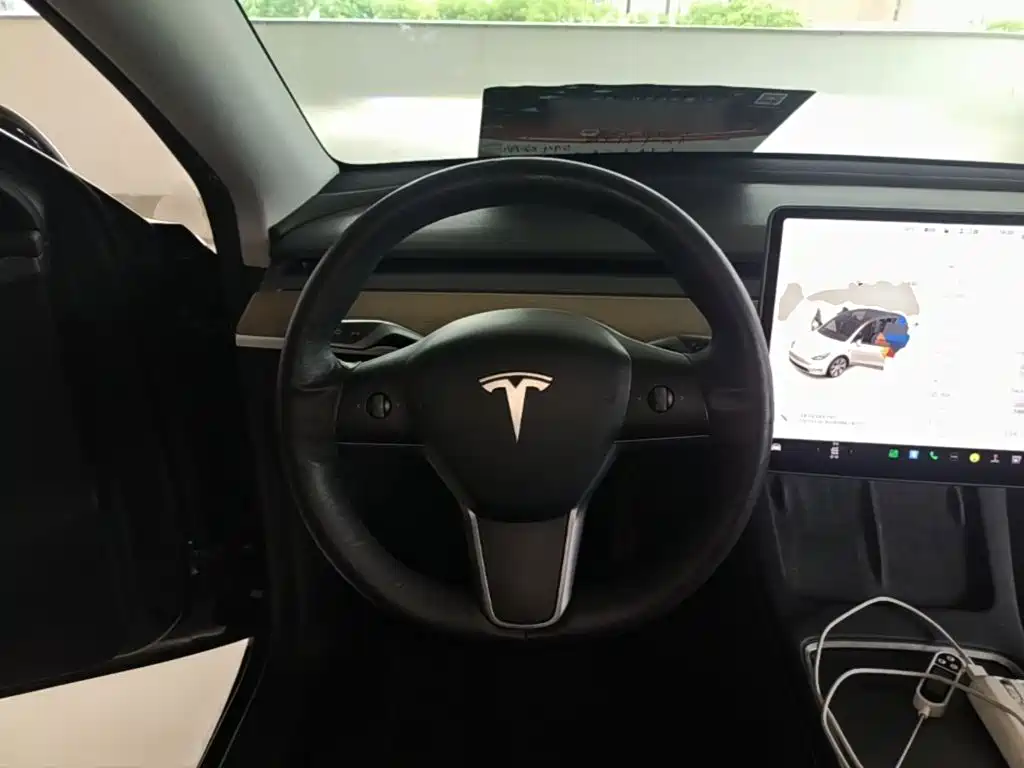 Tesla Model Y 2021 — фото 11