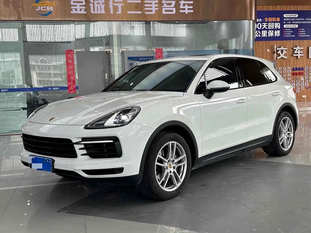 Porsche Cayenne 2021 — фото 1