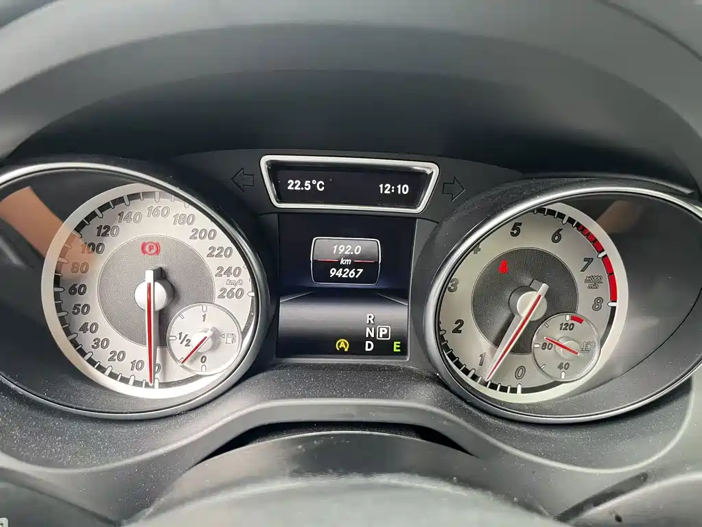 Mercedes-Benz CLA 2015 — фото 8