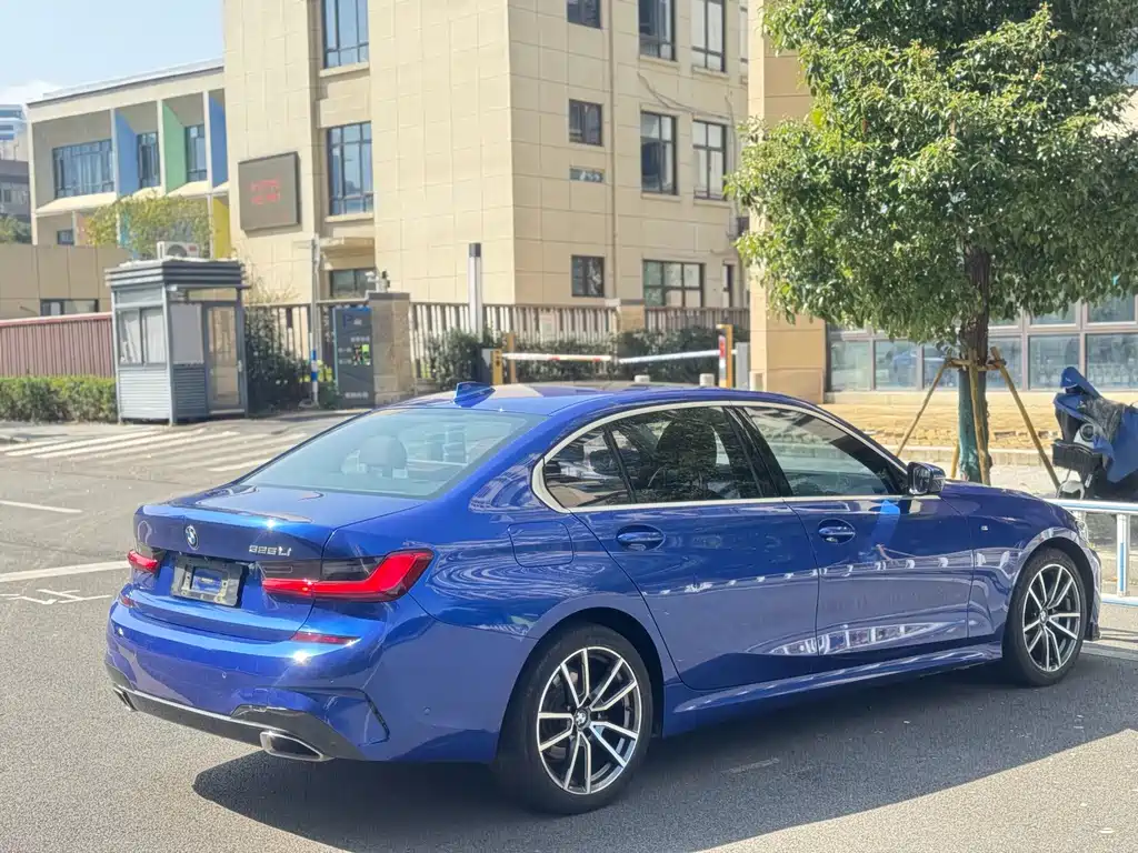 BMW 3 Series 2021