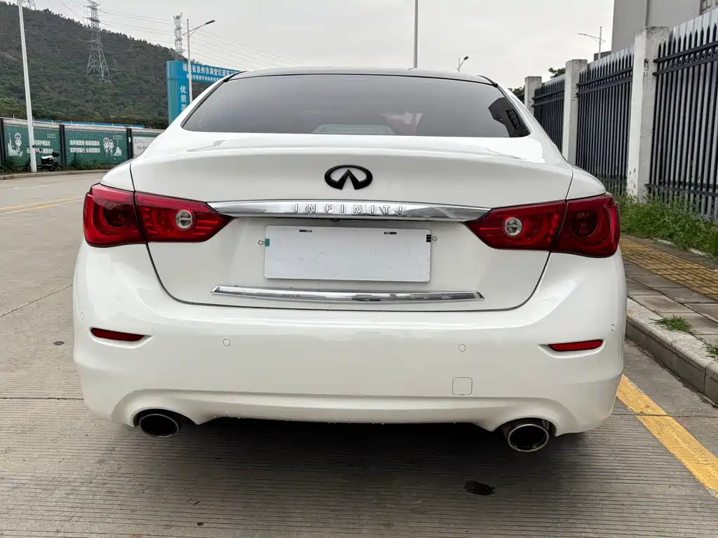 Infiniti Q50 2016 — фото 12