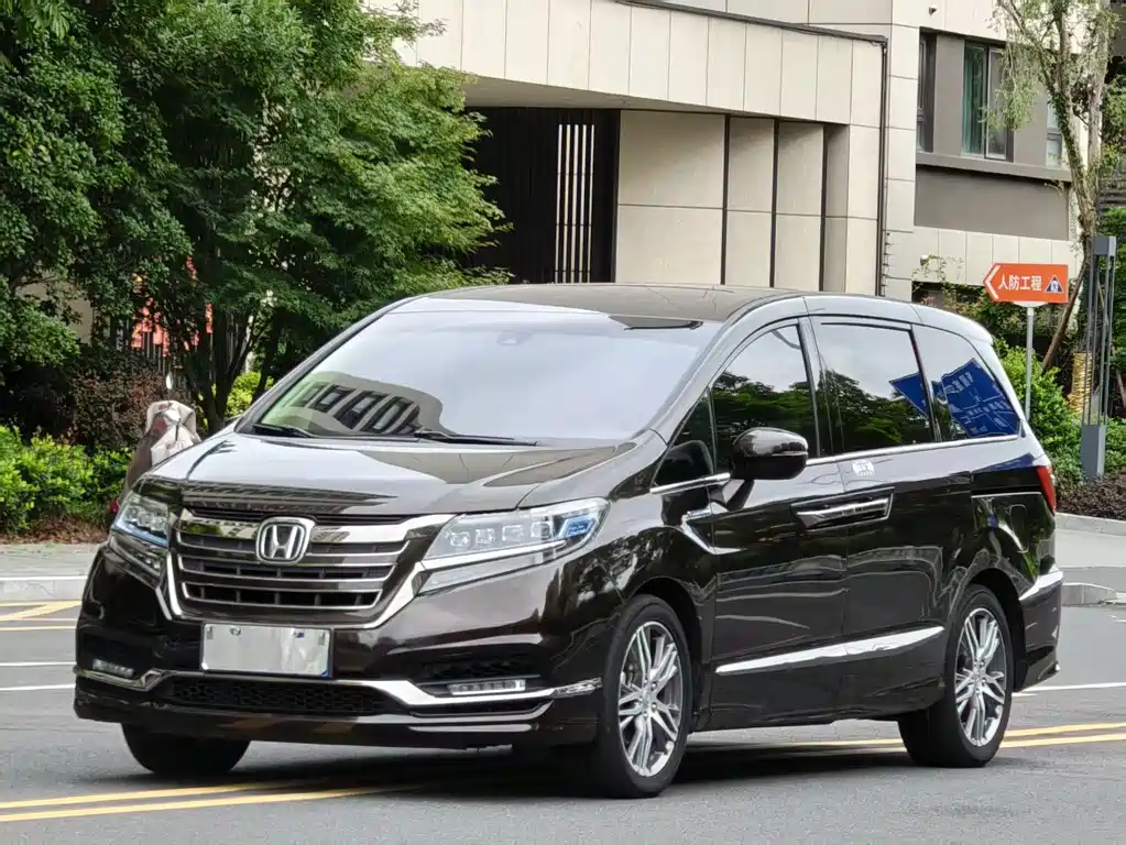 Honda Elysion 2020 — фото 1