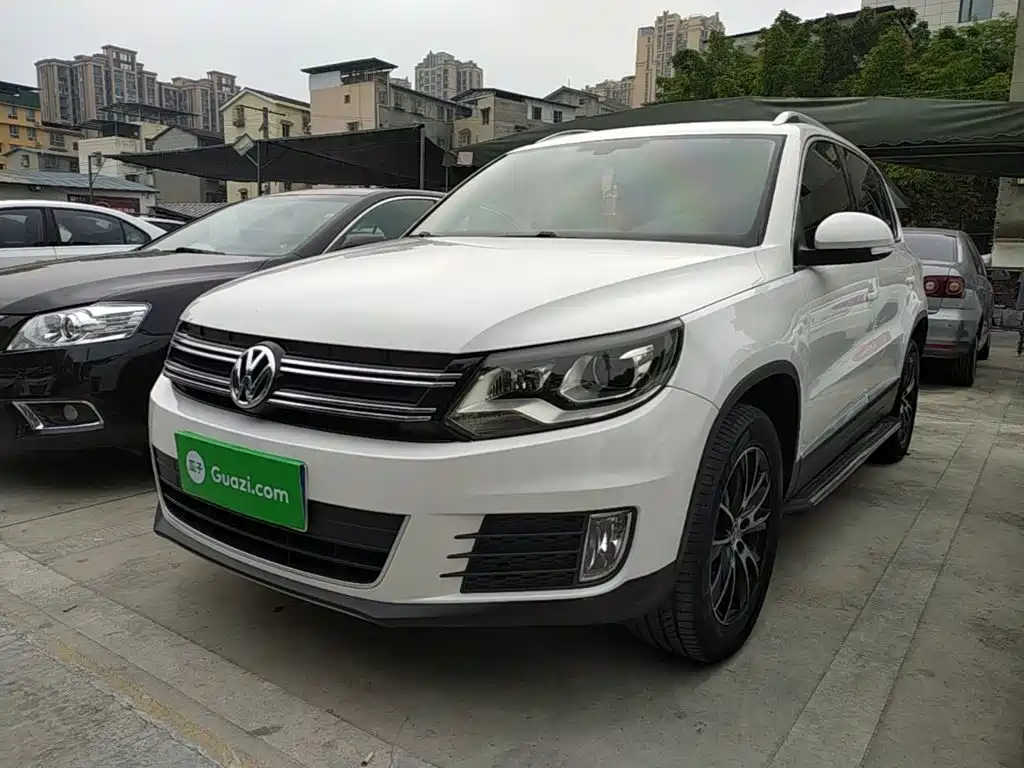 Volkswagen Tiguan 2016 — фото 1