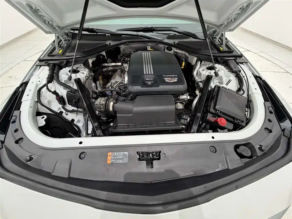 Cadillac CT6 2023 — фото 18