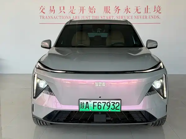 Geely Galaxy L7 2024