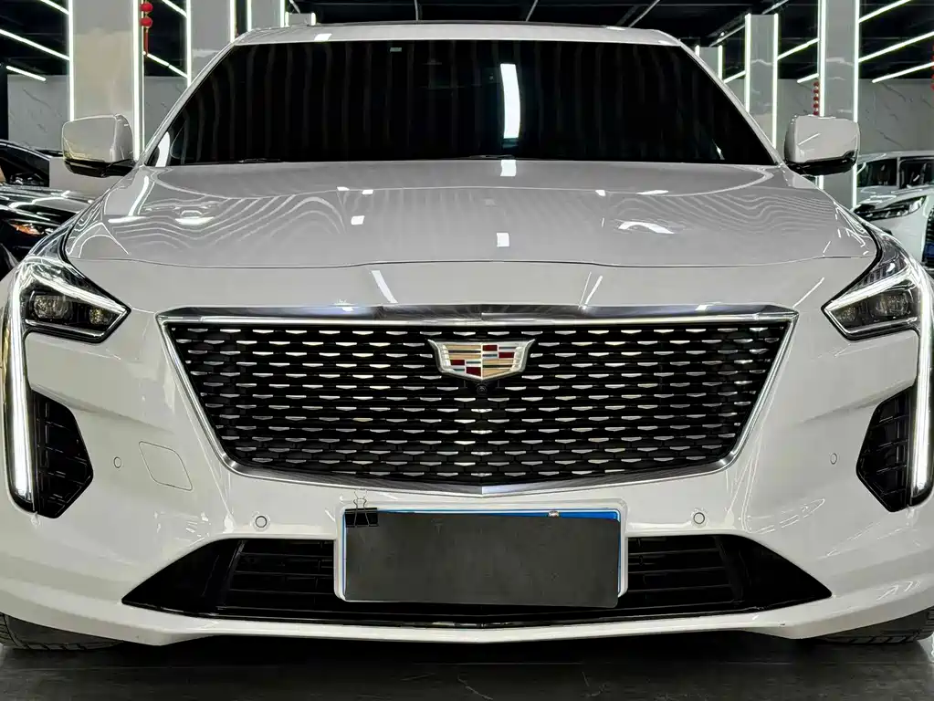 Cadillac CT6 2022 — фото 2