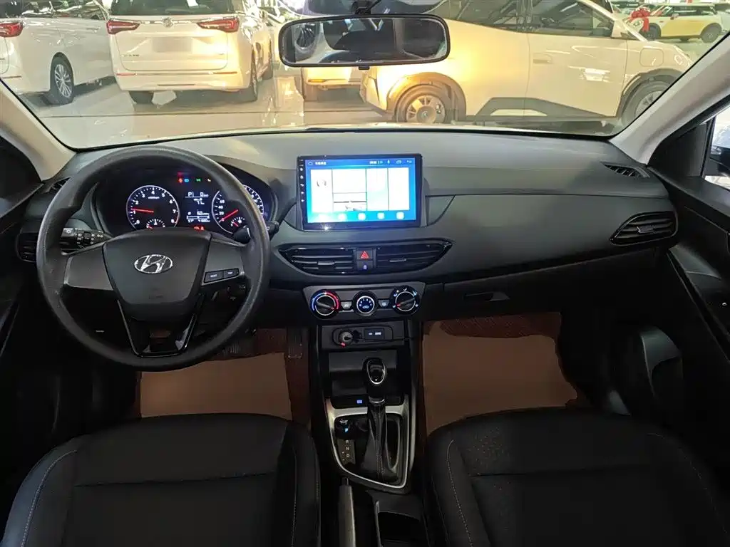 Hyundai Elantra 2020 — фото 10