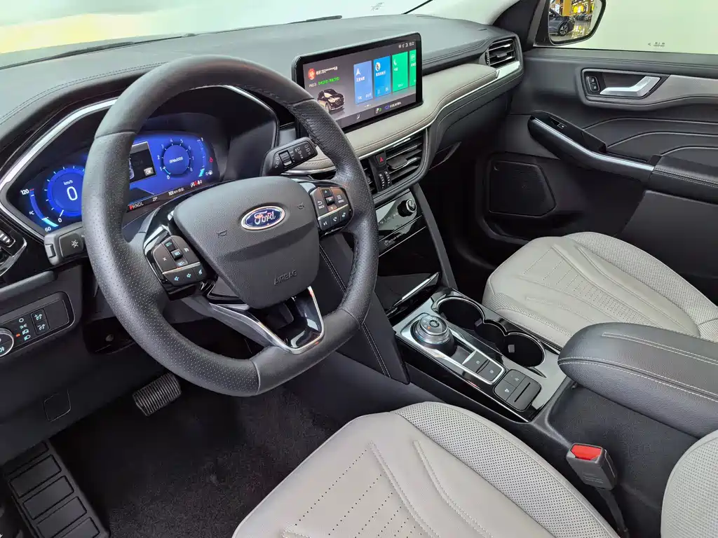 Ford Escape 2020 — фото 19