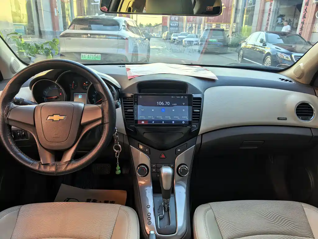 Chevrolet Cruze 2015 — фото 11