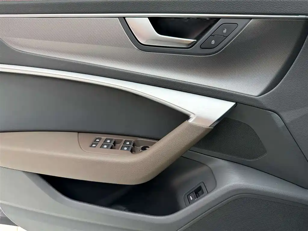 Audi A7L 2022 — фото 21