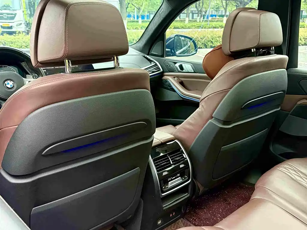 BMW X7 2019 — фото 17
