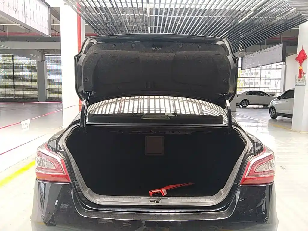 Nissan Teana 2015 — фото 19