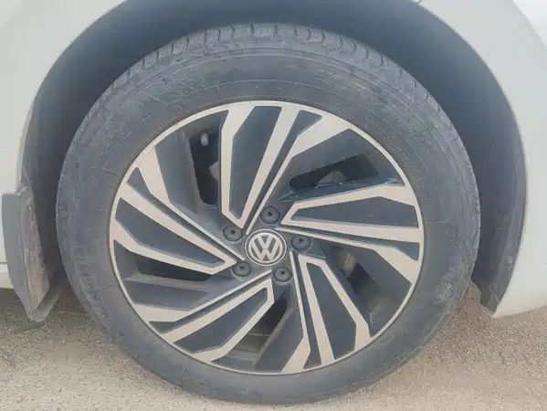 Volkswagen Sagitar 2022