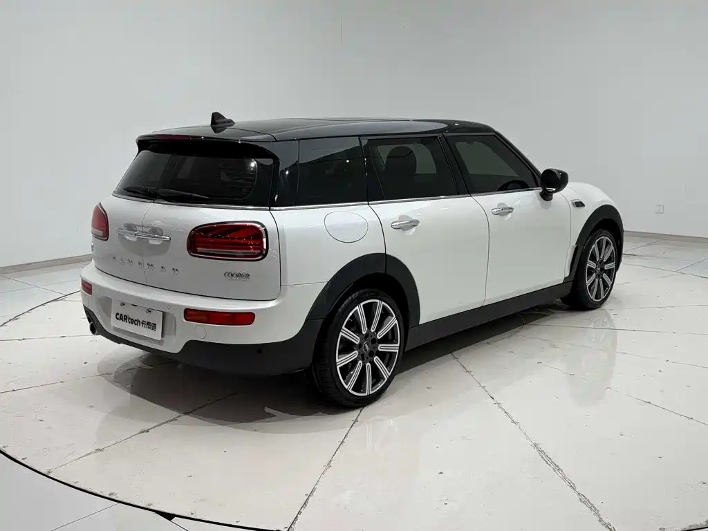 MINI Clubman 2023 — фото 27