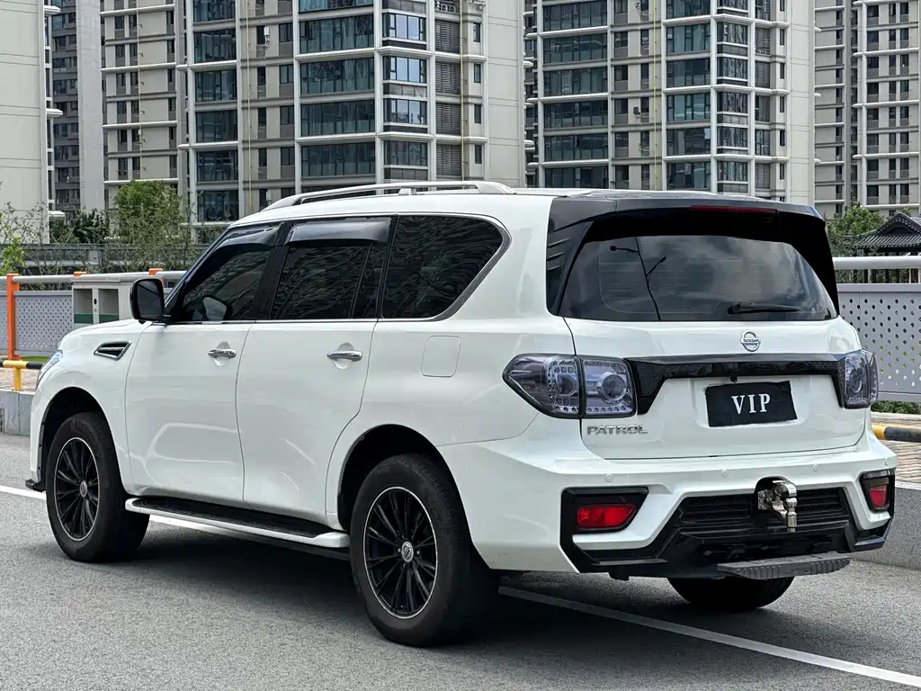 Nissan Patrol 2019 — фото 15