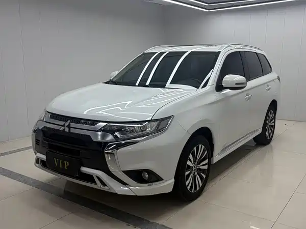 Mitsubishi Outlander 2021