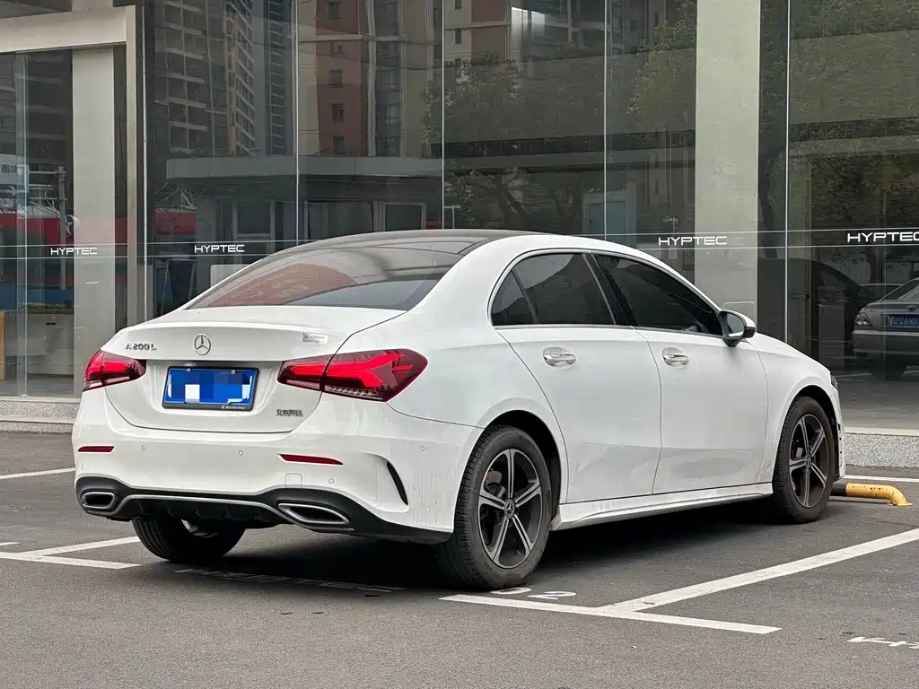 Mercedes-Benz A-Class 2022 — фото 6