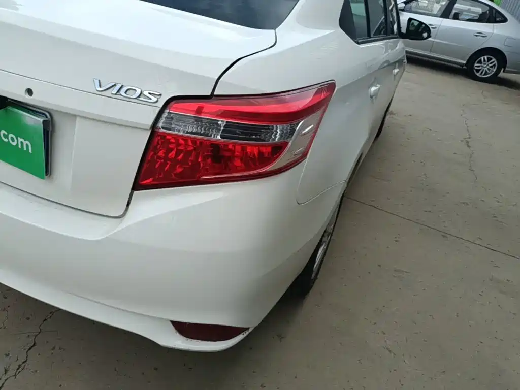 Toyota Vios 2016 — фото 8