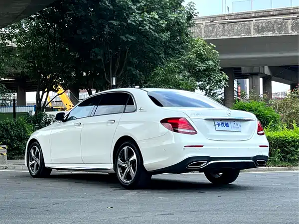 Mercedes-Benz E-Class 2018