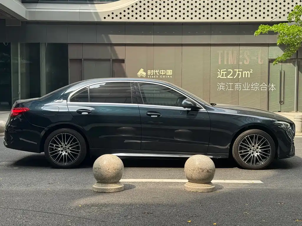 Mercedes-Benz C-Class 2023 — фото 6