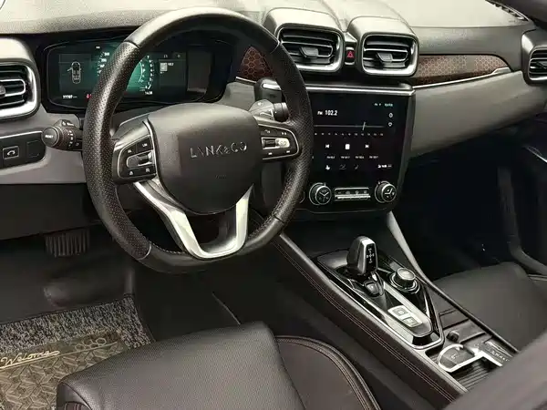 Lynk & Co 03 2019