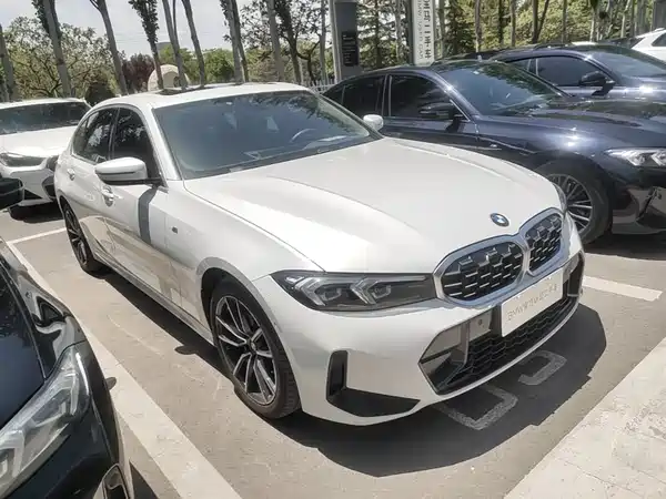 BMW 3 Series 2023