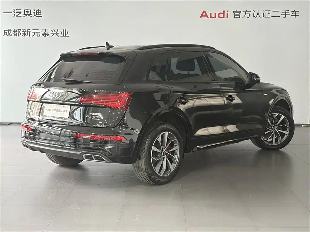 Audi Q5L 2025 — фото 4