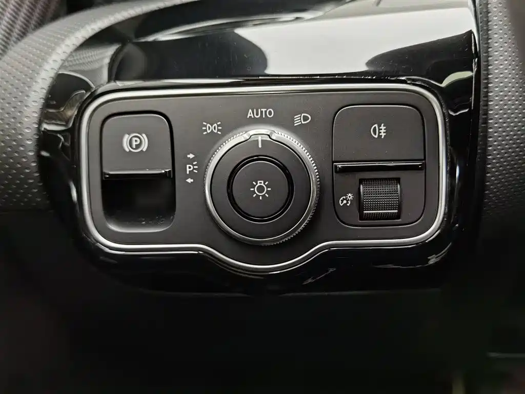 Mercedes-Benz A-Class 2025 — фото 21