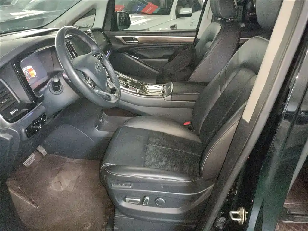 GAC Motor Trumpchi M8 2022 — фото 11