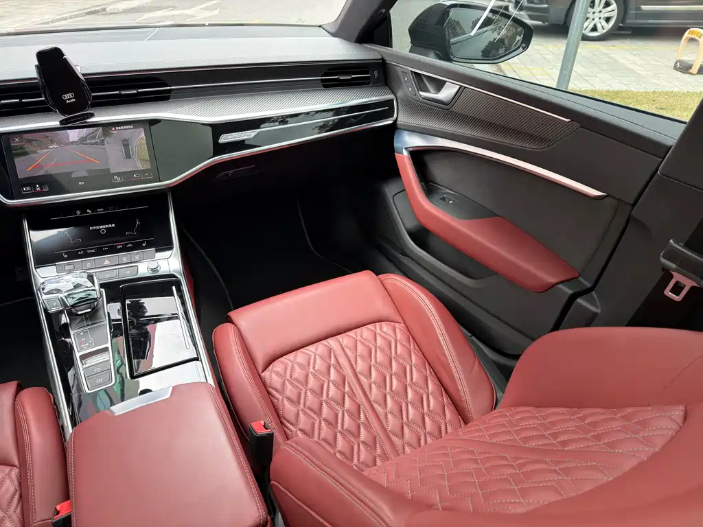 Audi A7L 2022 — фото 13