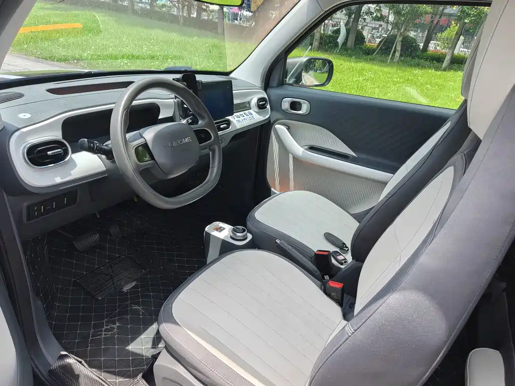 Geely Galaxy Panda 2025