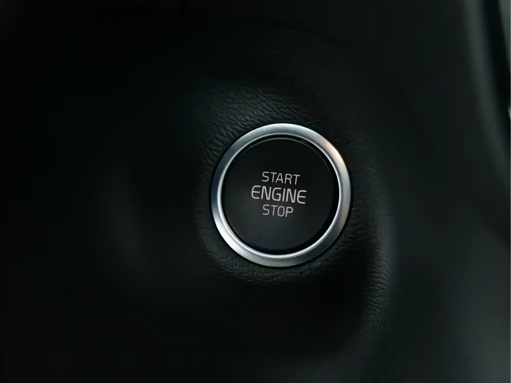 Volvo XC40 2023 — фото 27