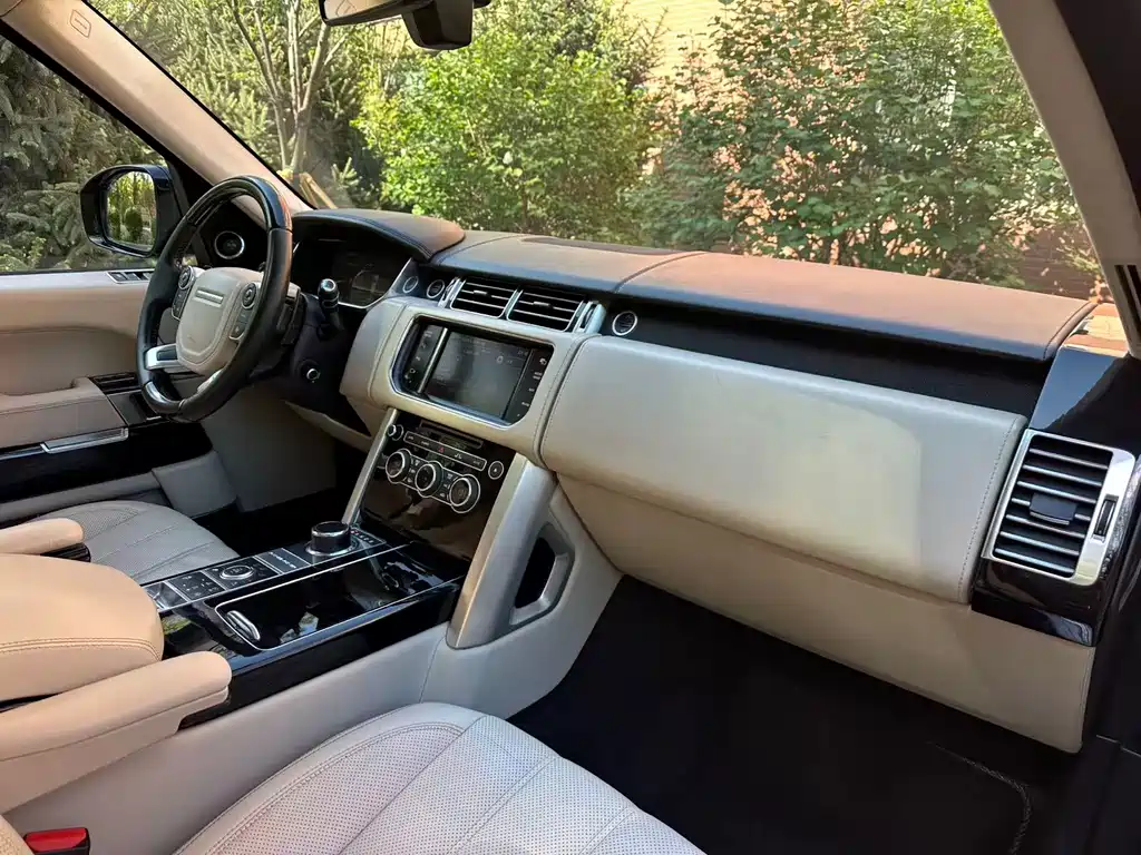 Land Rover Range Rover 2015 — фото 12