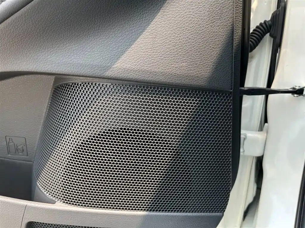 Toyota Avalon 2020 — фото 18