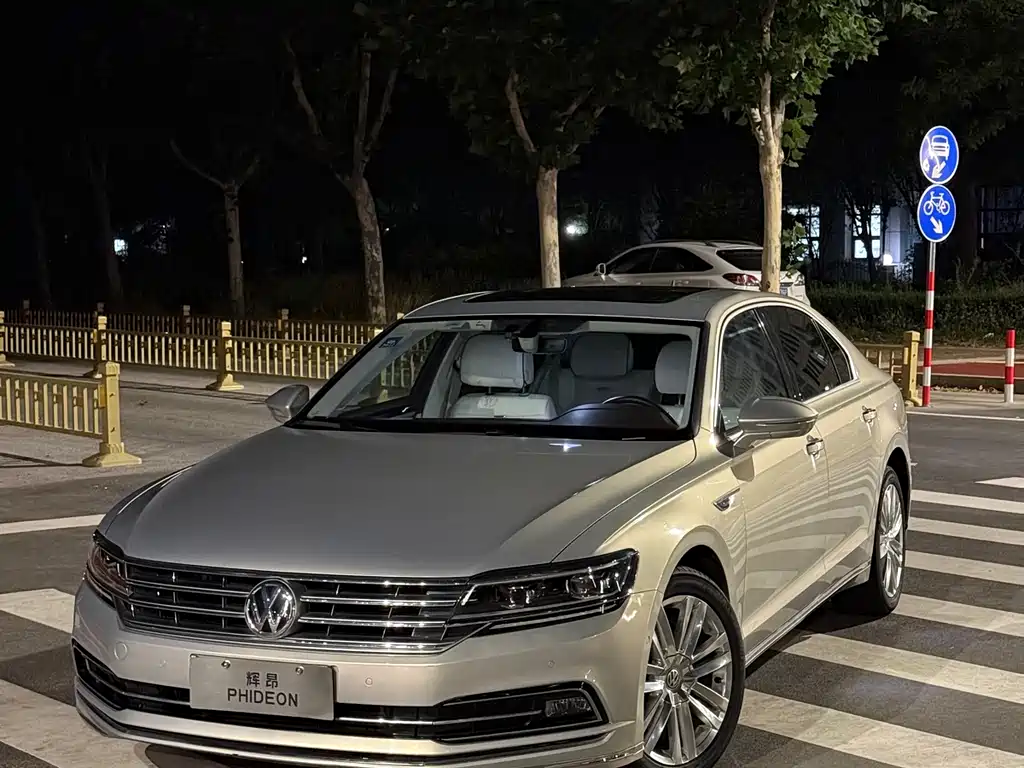 Volkswagen Phideon 2018 — фото 3