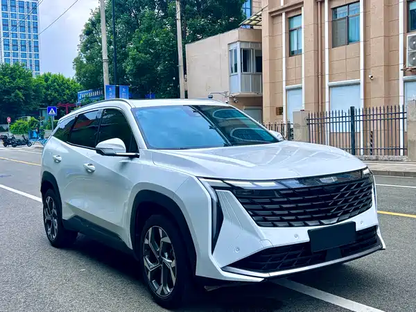 Geely Boyue L 2024