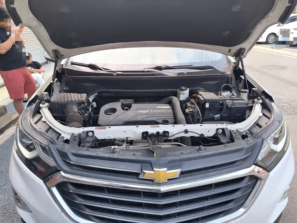 Chevrolet Equinox 2018 — фото 21