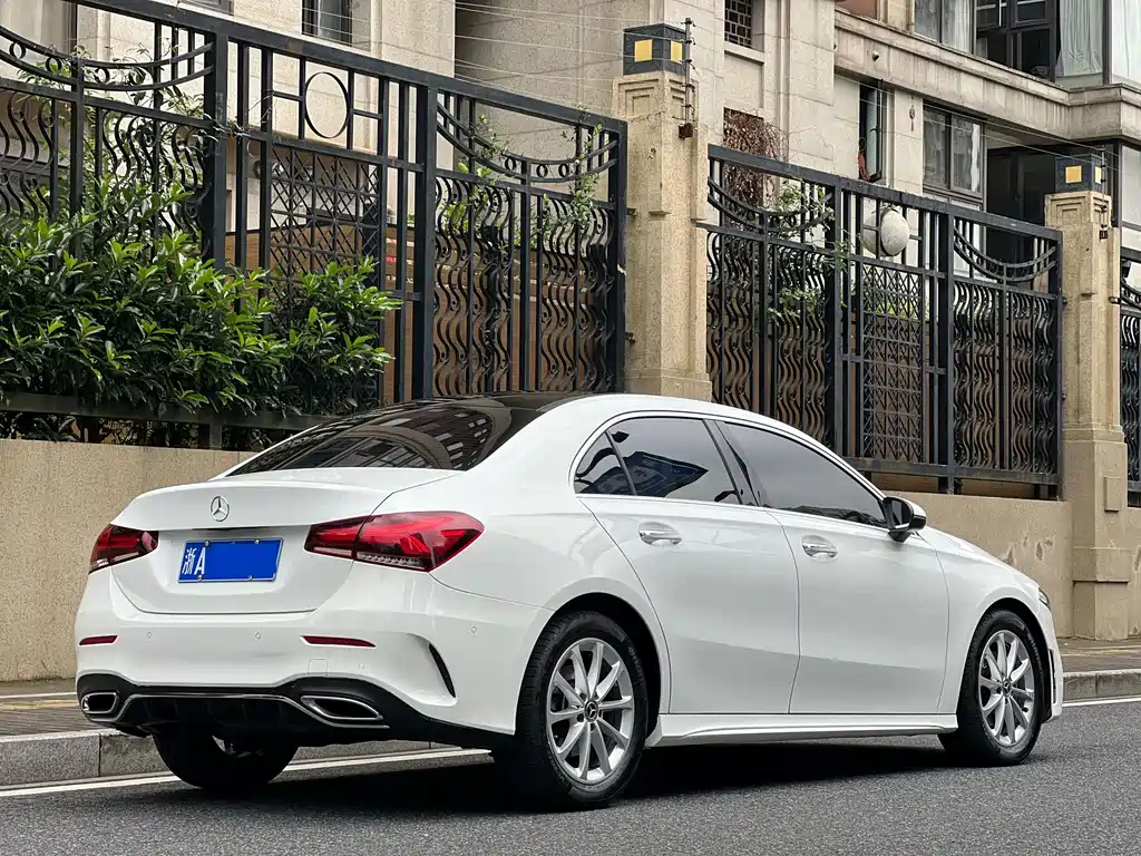 Mercedes-Benz A-Class 2021 — фото 6