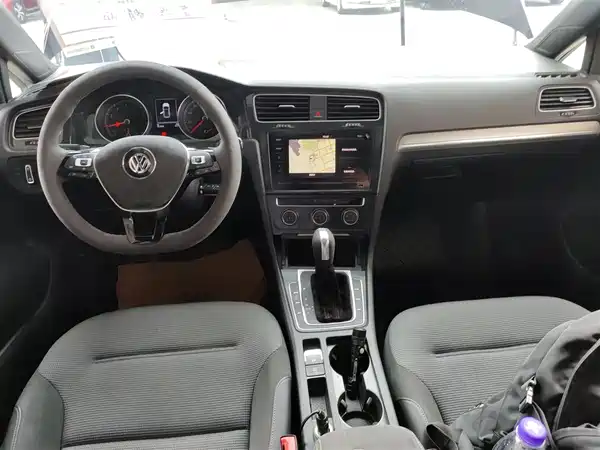 Volkswagen Golf 2020