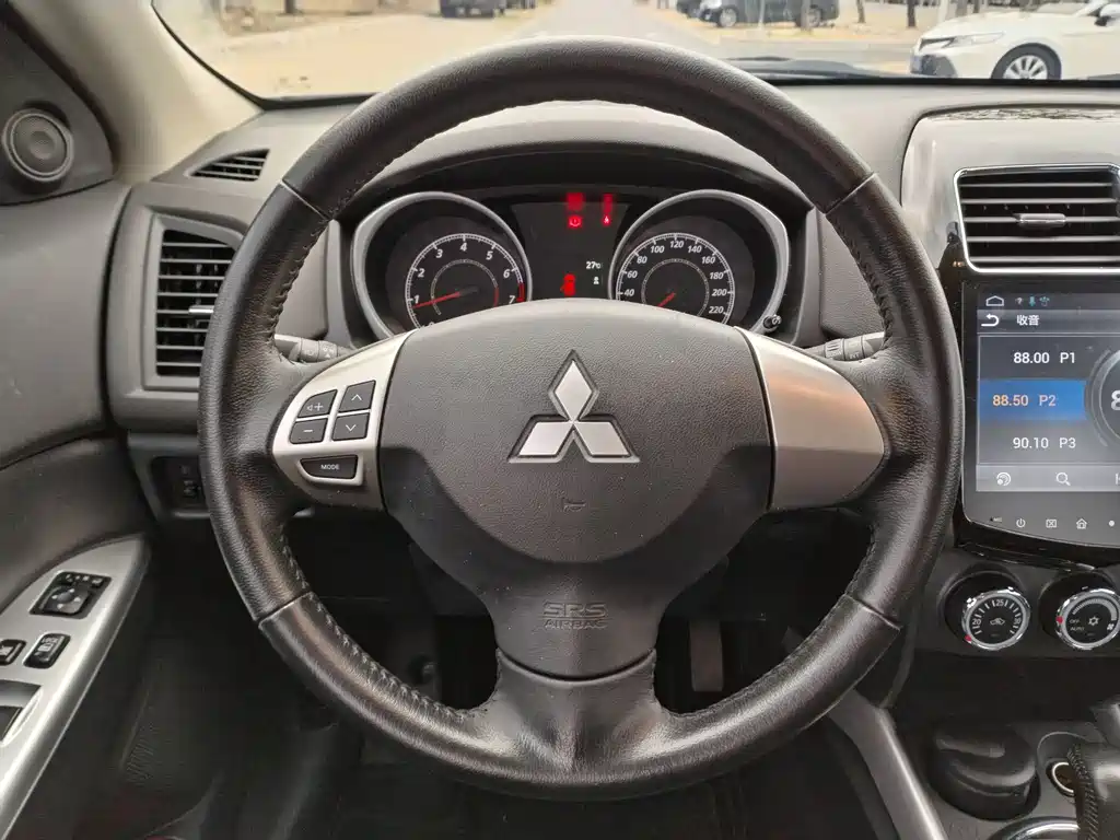 Mitsubishi ASX 2017 — фото 21